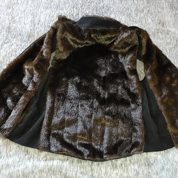 Rõche brown faux fur vest S - Picture 4 of 4